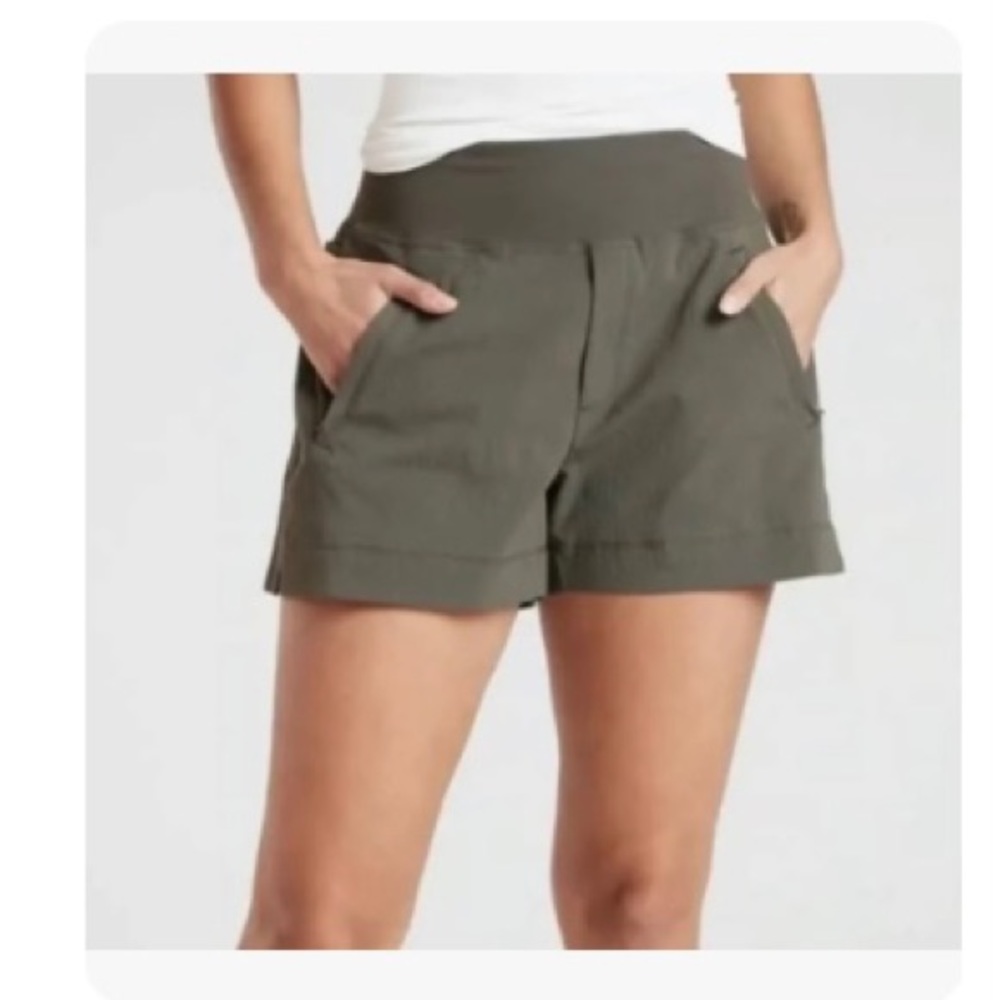 Athleta Trekkie North Short
